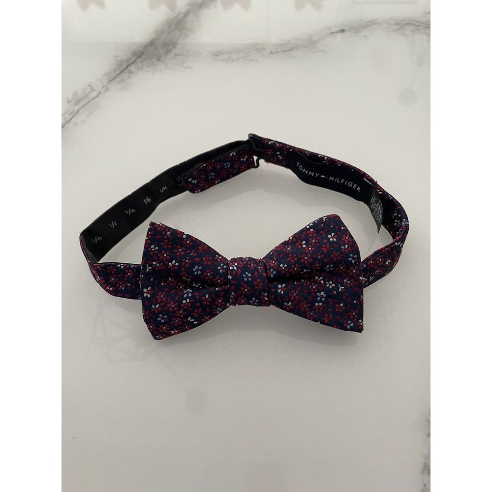 Tommy Hilfiger Bow Tie Botanical‎ Flowers Adjustable